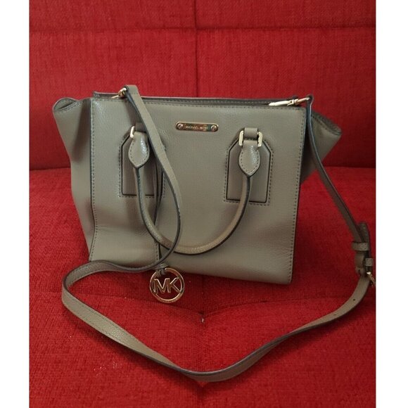 Michael Kors Ballet Pebbled Leather Selby MD Zip Messenger Satchel Purse - Picture 3 of 3